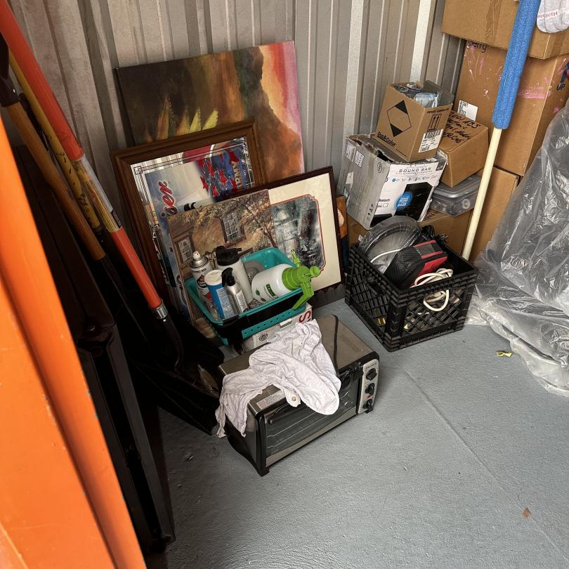 Storage Unit Auction in Alton, IL at A Storage Inn Alton ends on 2nd